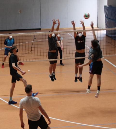 34_Volleyball1.jpg